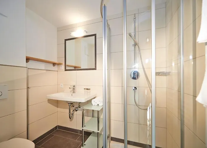 Alpine Active Weitgasser فلاخاو